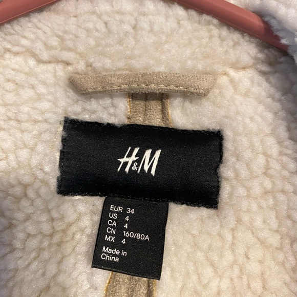 Faux shearling coat - Picture 2 of 3